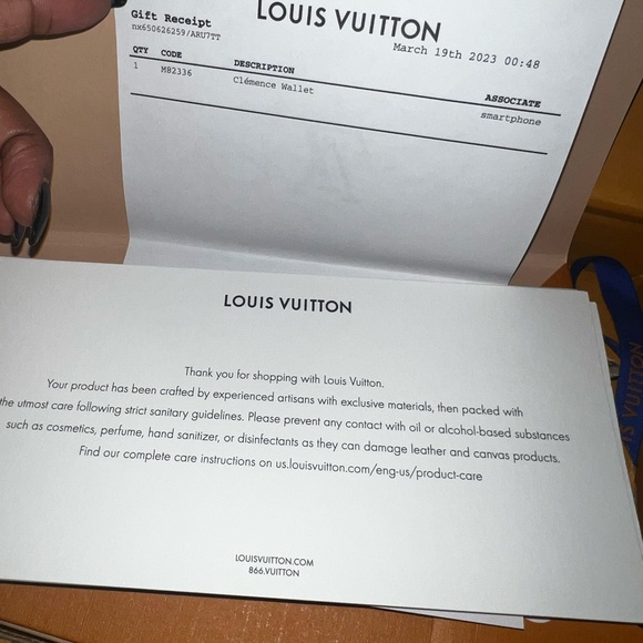 Authentic Louis Vuitton Wallet - Picture 8 of 15